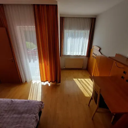 Longstayhostel * Bad Schallerbach