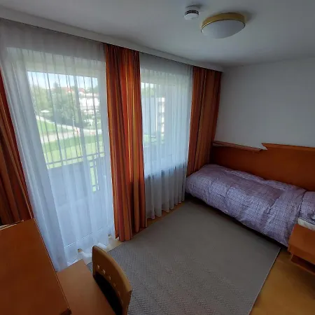 Longstayhostel *
