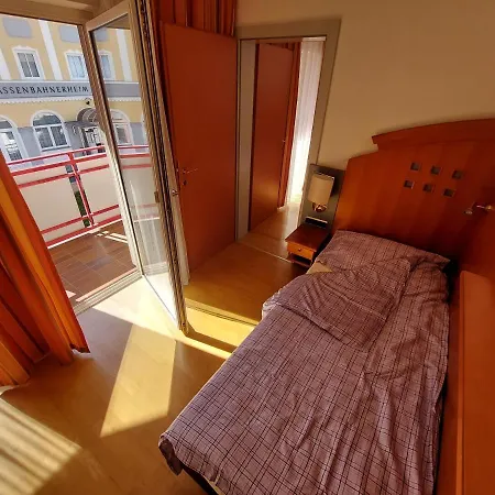 Hostel Longstayhostel